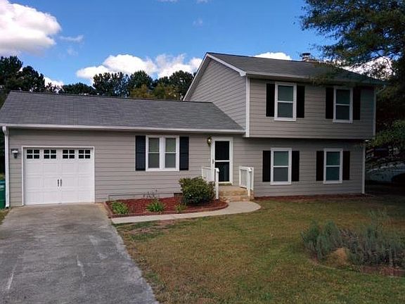 2nd image of 1811 Pharrs Rd