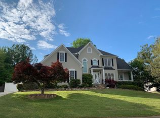 5315 Wickershire Dr, Peachtree Corners, GA 30092