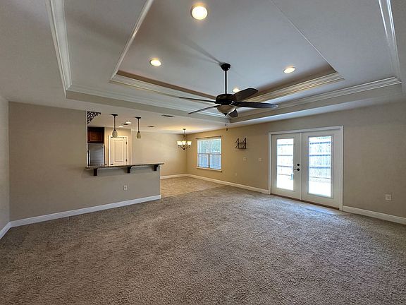 2nd image of 516 Grandridge Dr