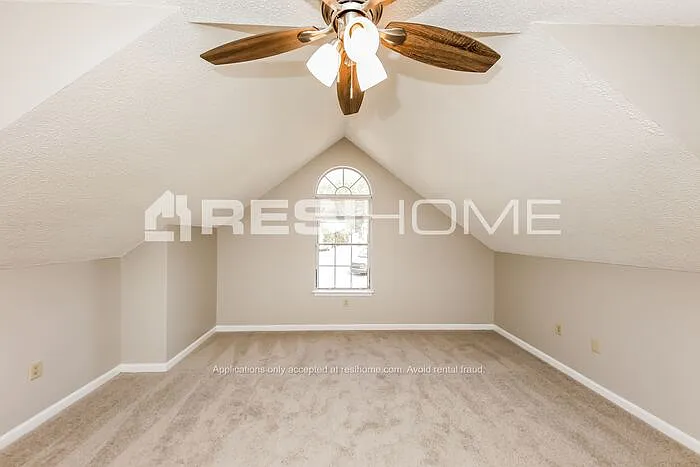 2406 Iron Horse Dr — Photo 9