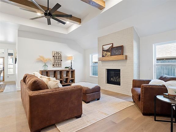 7th image of this home