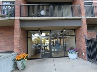 2941 S Michigan Ave APT 105, Chicago, IL