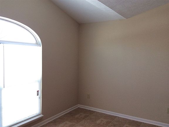 2nd image of 4316 Strawflower Dr