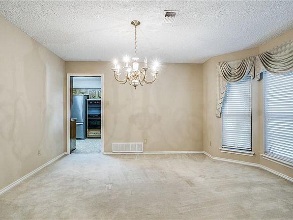 5th image of 400 Rocky Canyon Ct