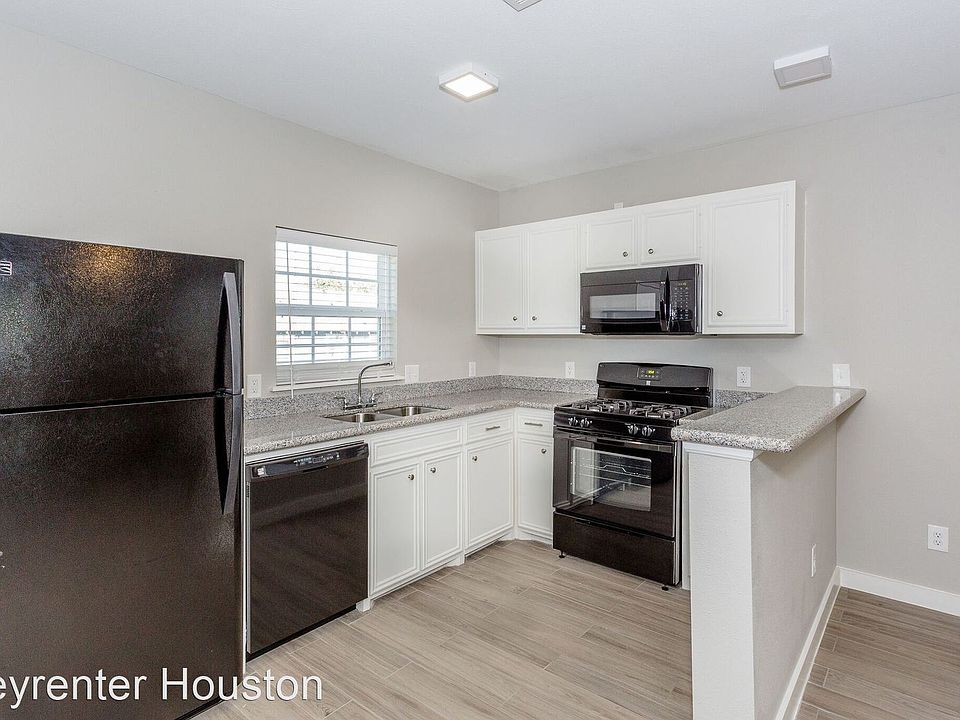 1st image of 203 N Milby St APT 4