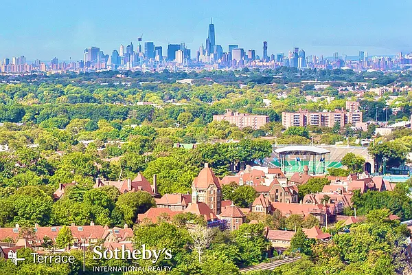 Rented by Terrace Sotheby's International Realty | media 38
