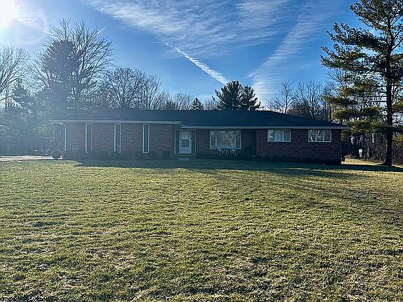 2nd image of 19294 Howe Rd