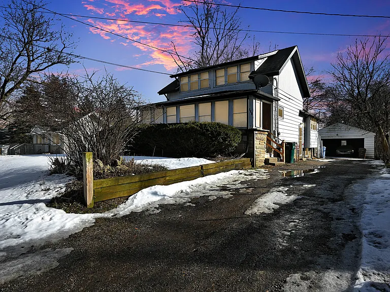 224 Crest St #1 — Photo 11