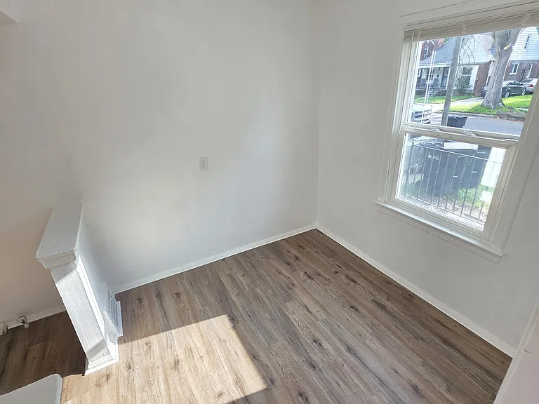 19162 Saint Marys St — Photo 17
