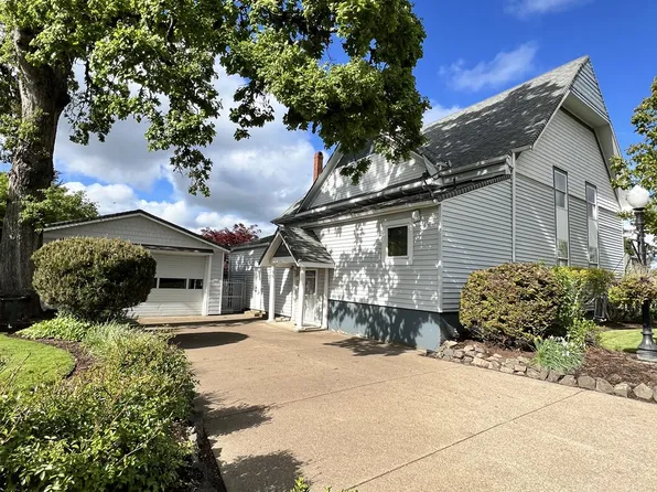 789 W Main St, Carlton, OR 97111