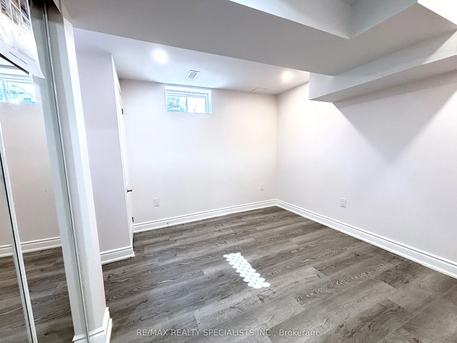 2 bed, $1,400 — Photo 2