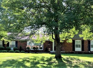 11933 Randy Dr, Saint Louis, MO 63141