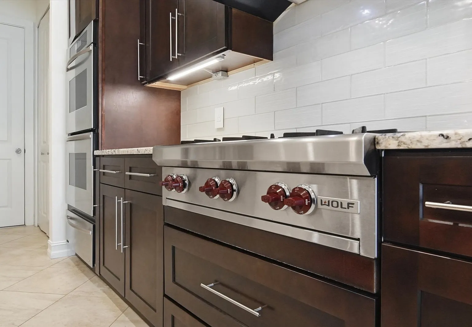 4 bed, 3300 sqft, $4,500 — Photo 4