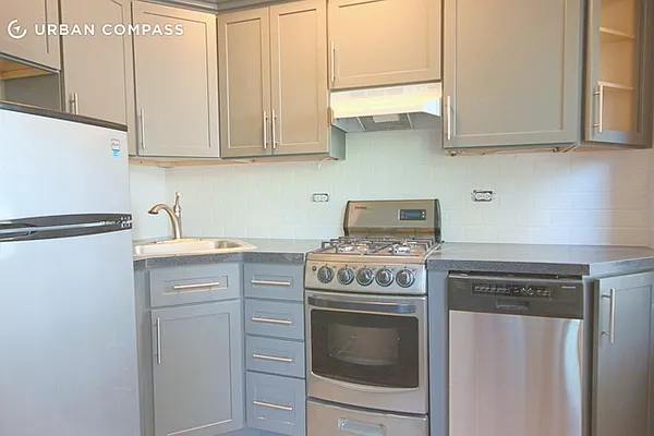 Rented by Compass | media 22