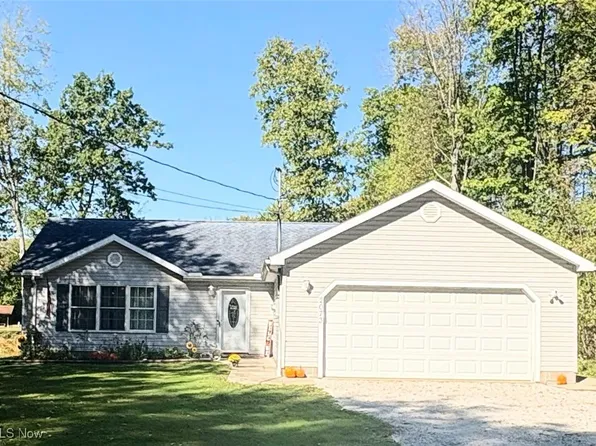 2073 S Park Ln, Rock Creek, OH 44084