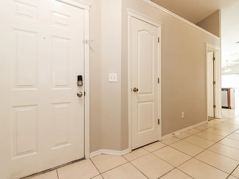 7612 Clovelly Park Pl — Photo 14