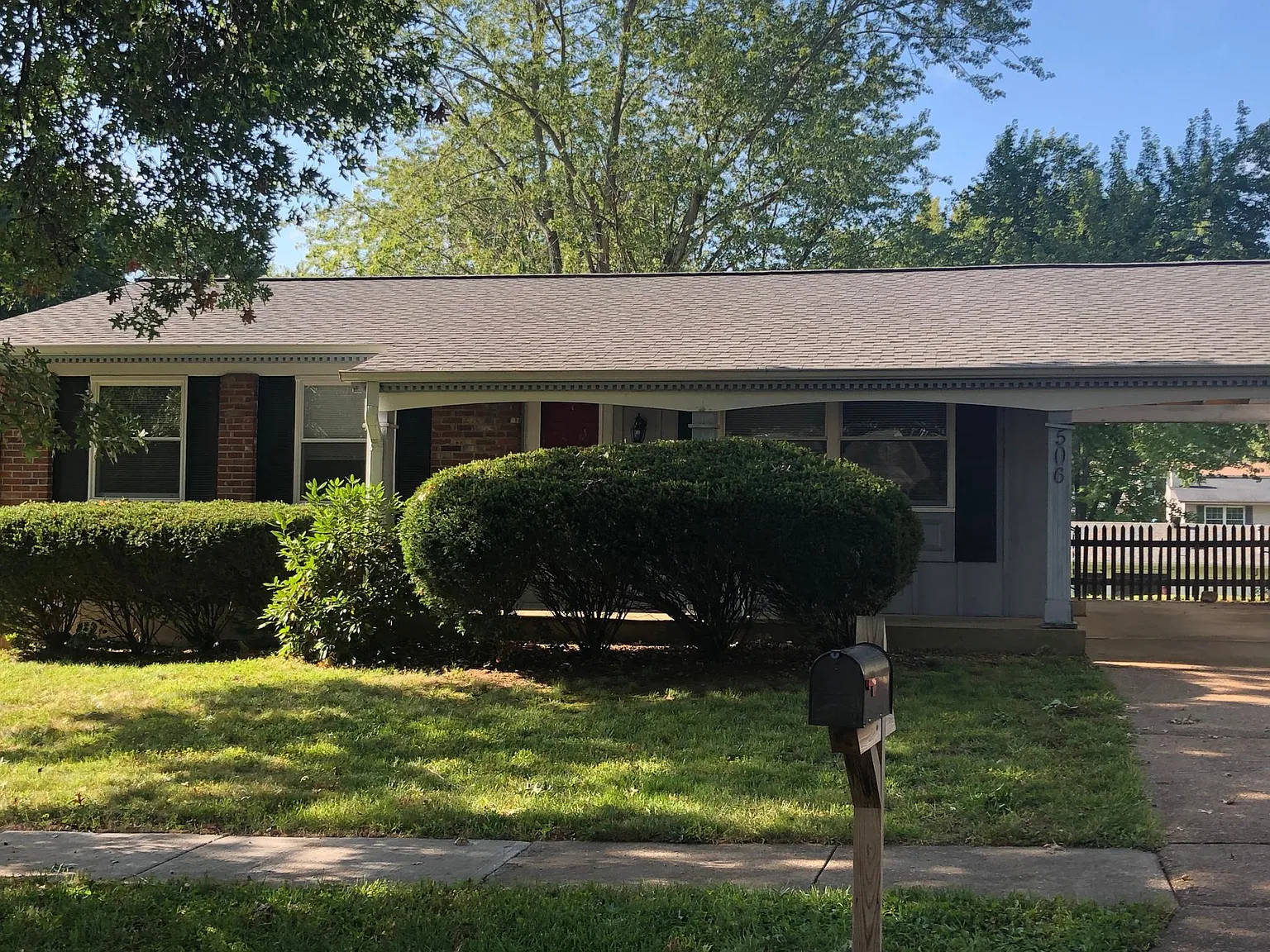 506 Blazedwood Dr photo 1