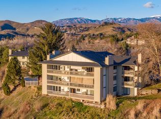 1419 W Camel Back Ln APT B105, Boise, ID 83702