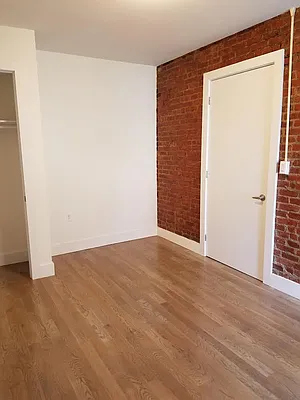 Rented by BRICK & GALO REALTY CORP | media 26