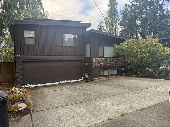 5th image of 16121 3rd Ave NE Suite A