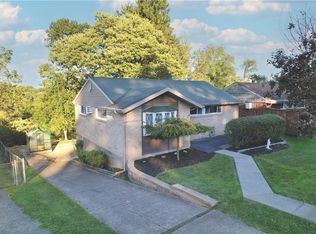 140 Windsor Dr, Pittsburgh, PA 15235