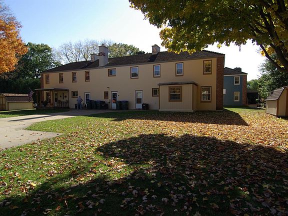 2nd image of 5579-80-81 Azalea COURT