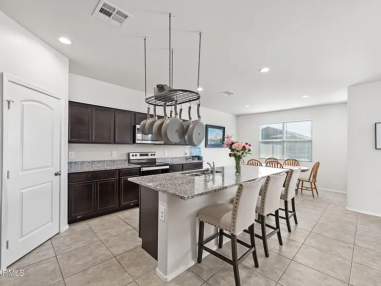 35419 W San Ildefanso Ave — Photo 8