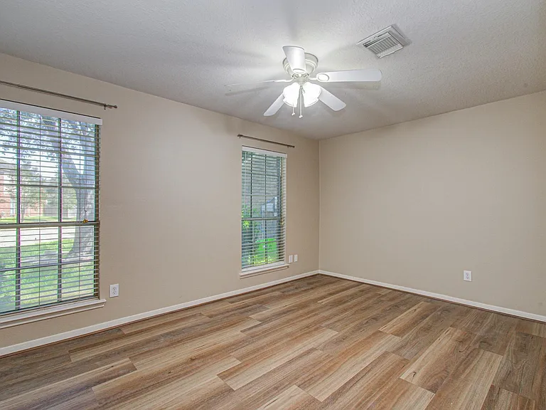 24203 Emory Green St — Photo 5
