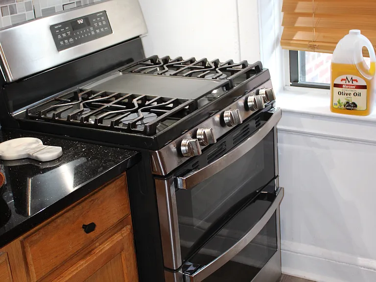 312 Main St #4H — Photo 6