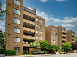 2 High Stepper Ct, Baltimore, MD 21208