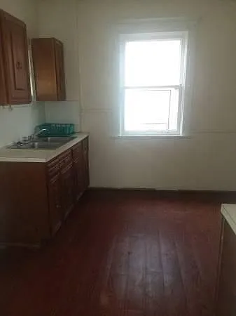 3 bed, 1212 sqft, $1,125 — Photo 2