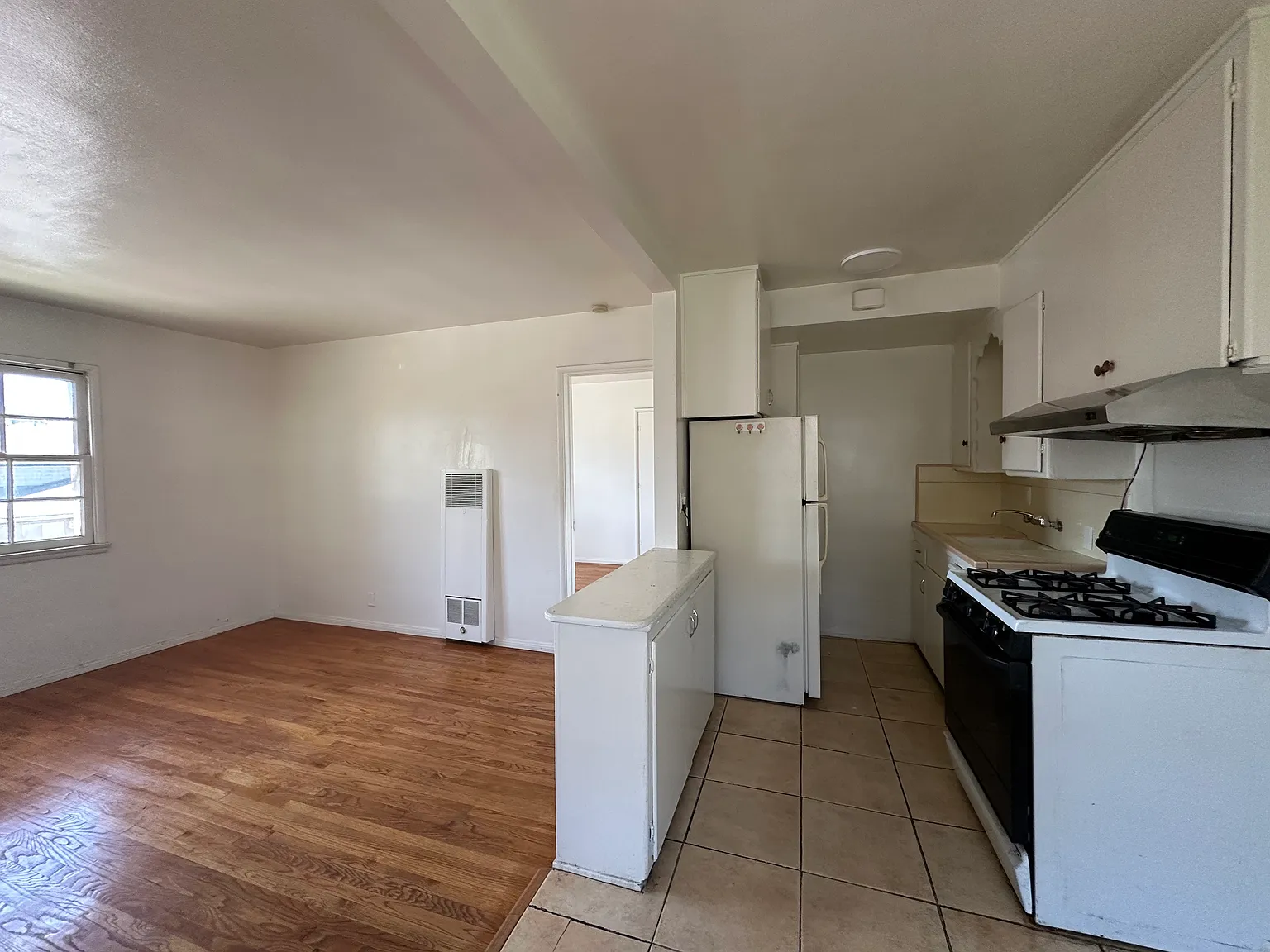 1 bed, 650 sqft, $1,900 — Photo 4