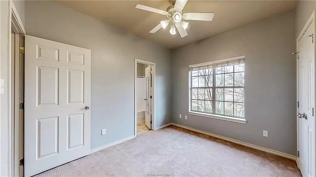 415 Forest Dr — Photo 4
