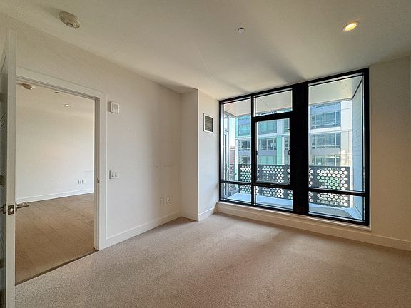 5th image of 40 Traveler St #507