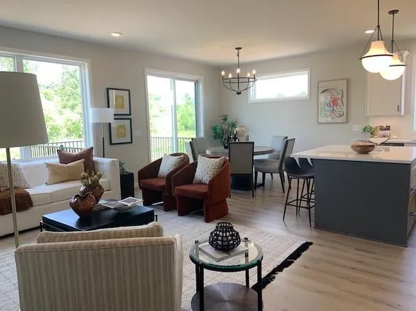 20263 Keystone Ave, Lakeville, MN 55044