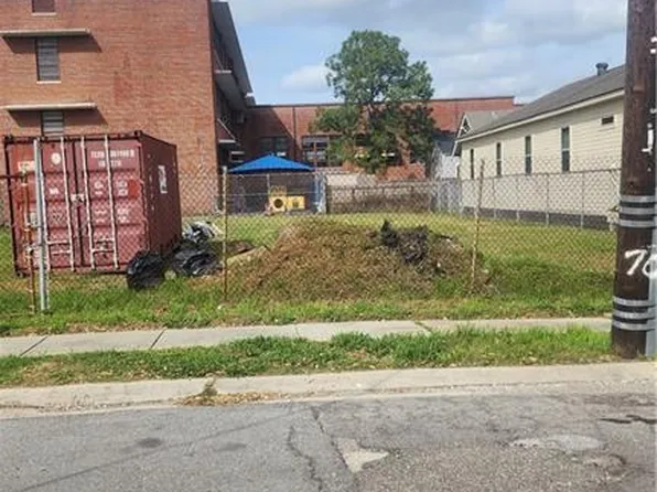 3611 N Miro St, New Orleans, LA 70117