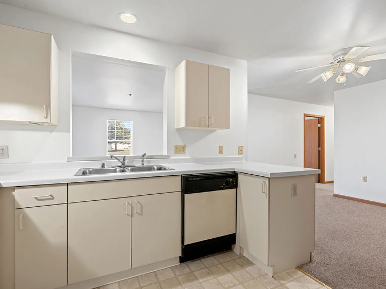 Hawthorne Senior Apartments — Photo 4