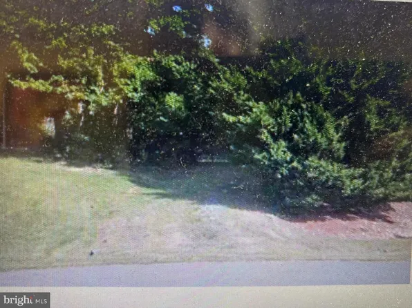 312 Sandy Ridge Rd, Fredericksburg, VA 22405