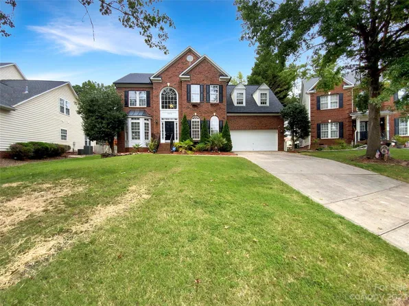 15878 Wayland Dr, Charlotte, NC 28277