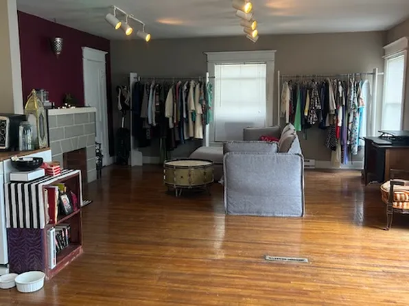 1605 E St, Lincoln, NE 68508
