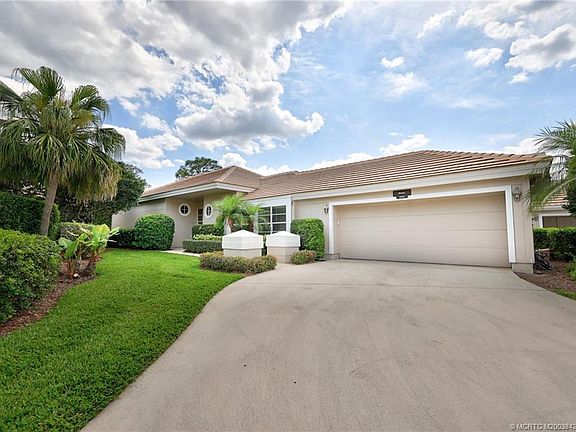 3rd image of 2235 NW Seagrass Dr