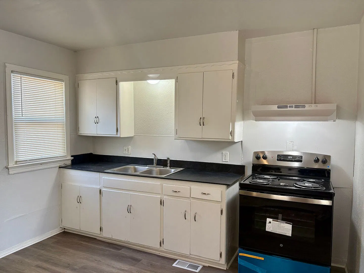 Fresh Remodel in OKC: 3 Bed, Fenced Yard, Easy Highway Access — Photo 3