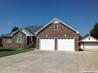 17014 Yancy Dr, Athens, AL 35613