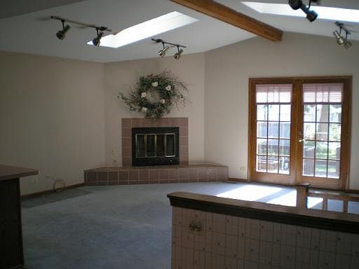 4th image of 115 N Park Ave