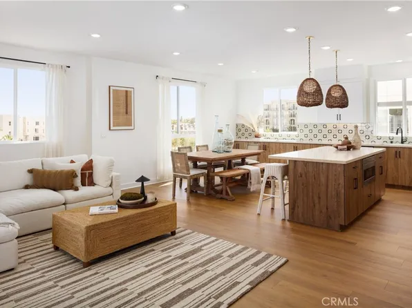 1691 Constellation Dr, San Pedro, CA 90731