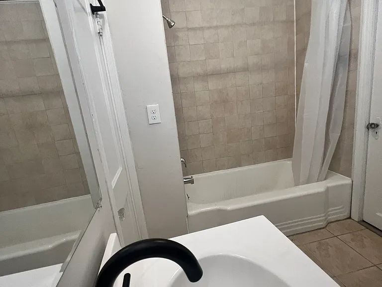 671 W Call St — Photo 11