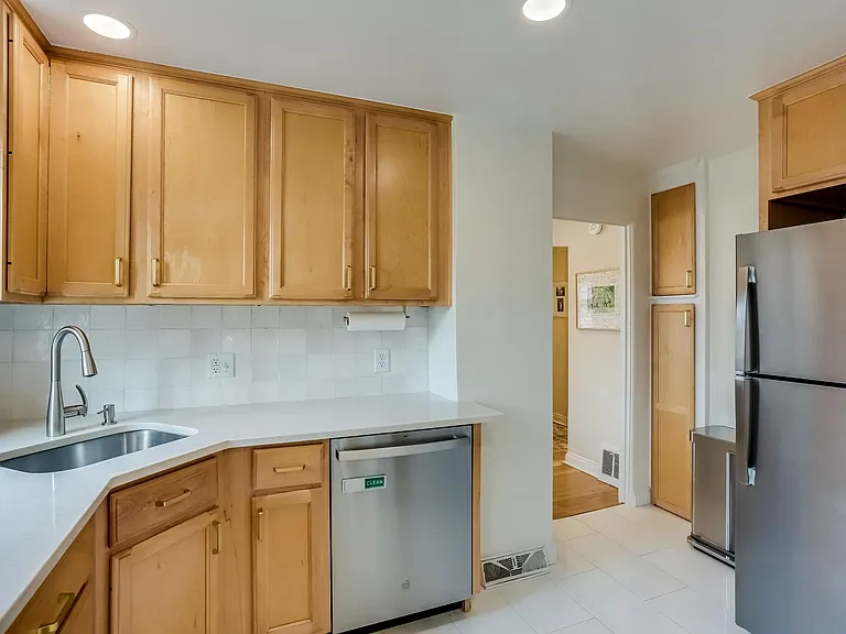 3926 W 26th Ave — Photo 12