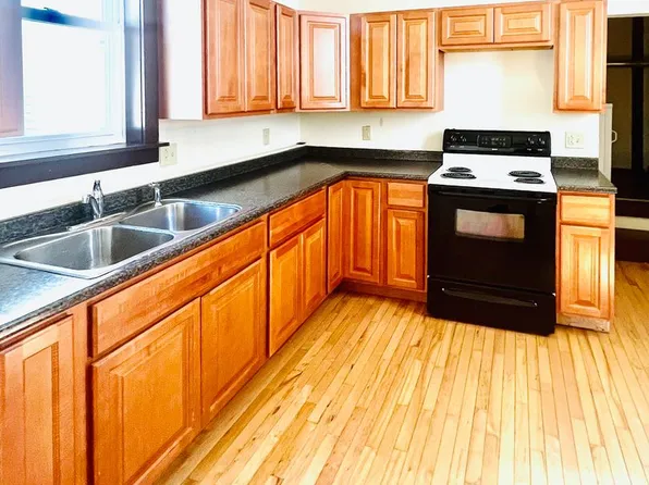 329 North St, Burlington, VT 05401