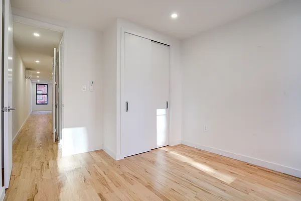 Rented by Brighton Management | media 2