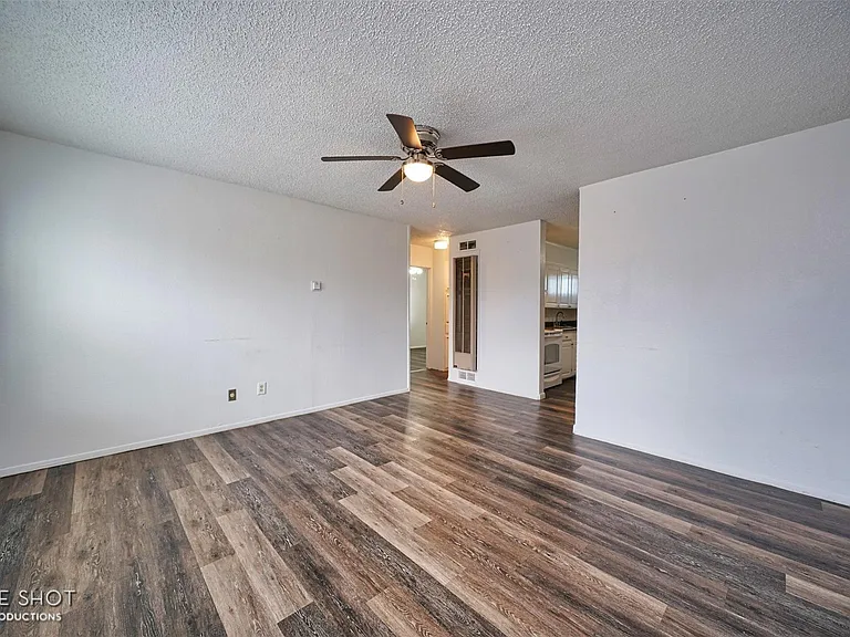1234 S Crockett Dr — Photo 7